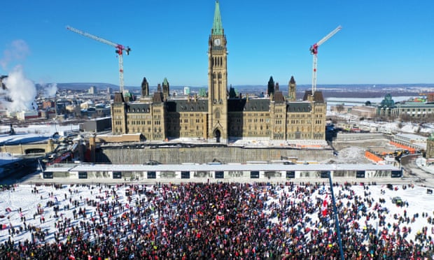 Thousands join protest in Canada against Covid vaccine mandates
