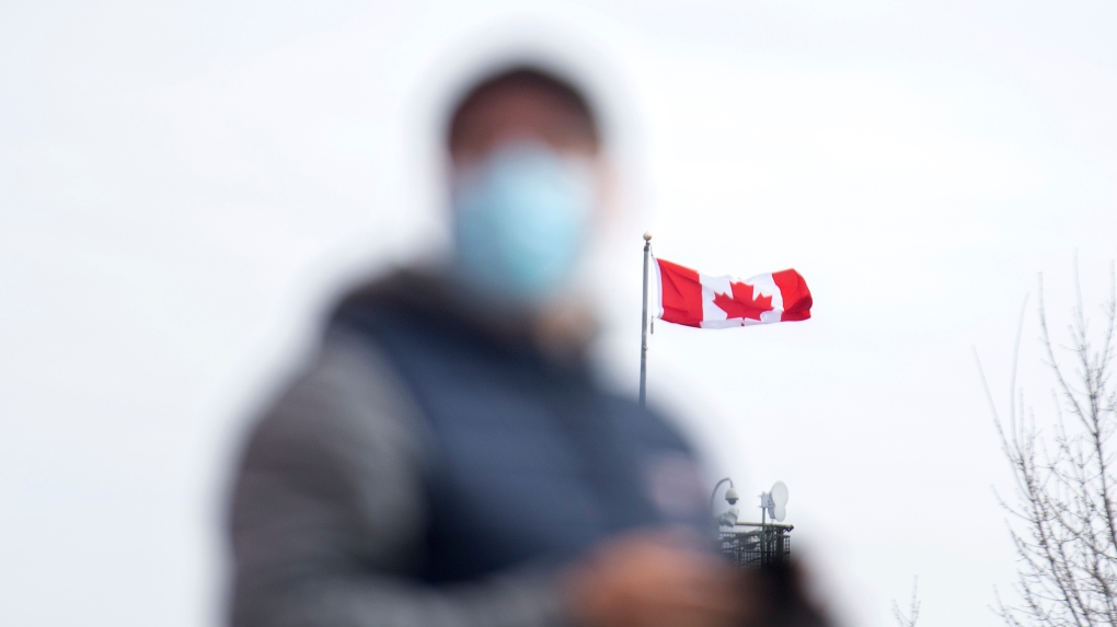 Non-ICU hospitalizations dip below 1,000 in Alberta Thursday, 6 more deaths